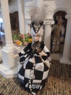 1/12 Artisan Masquerade Ball Porcelin Dolls House Doll. 15cm In Height