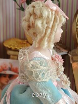 1/12 Artisan Porcelin Child Doll's House Doll. 9cm Height