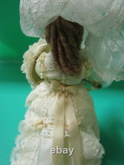 1 12 Bride Handmade Dolls House Miniature