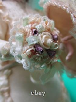 1 12 Bride Handmade Dolls House Miniature