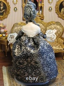 1/12 Exquisite Artisan Porcelain Doll's House Doll