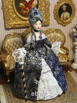 1/12 Exquisite Artisan Porcelain Doll's House Doll