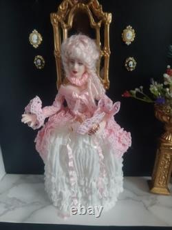 1/12 Exquisite Artisan Porcelin Doll's House Doll