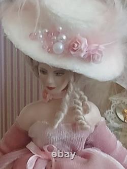 1/12 Exquisite Artisan Porcelin Doll's House Doll