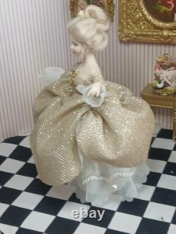 1/12 Exquisite Artisan Porcelin Doll's House Doll