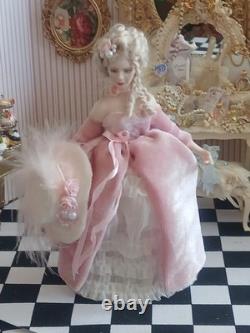 1/12 Exquisite Artisan Porcelin Doll's House Doll