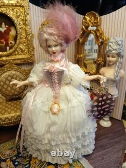 1/12 Exquisite Artisan Porcelin Doll's House Doll