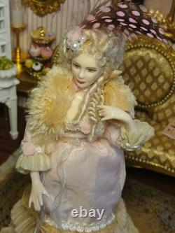1/12 Exquisite Artisan Porcelin Doll's House Doll