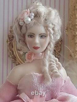 1/12 Exquisite Artisan Porcelin Doll's House Doll