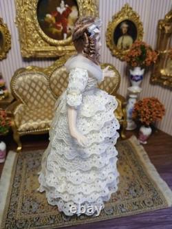 1/12 Exquisite Artisan Porcelin Doll's House Doll