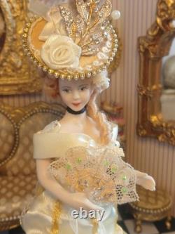1/12 Exquisite Artisan Porcelin Doll's House Doll