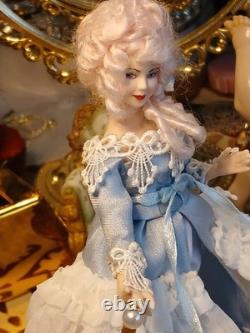 1/12 Exquisite Artisan Porcelin Doll's House Doll