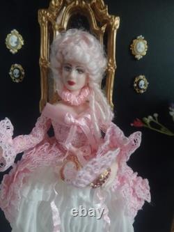 1/12 Exquisite Artisan Porcelin Doll's House Doll