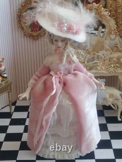 1/12 Exquisite Artisan Porcelin Doll's House Doll