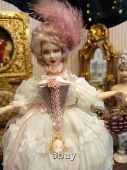 1/12 Exquisite Artisan Porcelin Doll's House Doll
