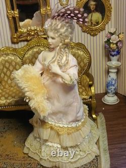 1/12 Exquisite Artisan Porcelin Doll's House Doll
