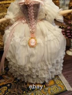 1/12 Exquisite Artisan Porcelin Doll's House Doll