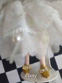 1/12 Exquisite Artisan Porcelin Doll's House Doll