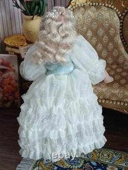 1/12 Exquisite Artisan Porcelin Doll's House Doll Child. 8cm In Height