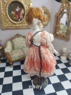 1/12 Exquisite Artisan Porcelin Doll's House Doll. Papers