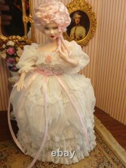1/12 Exquisite Artisan Porcelin Dolls House Doll