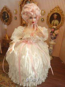 1/12 Exquisite Artisan Porcelin Dolls House Doll
