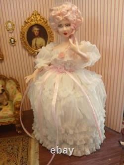 1/12 Exquisite Artisan Porcelin Dolls House Doll