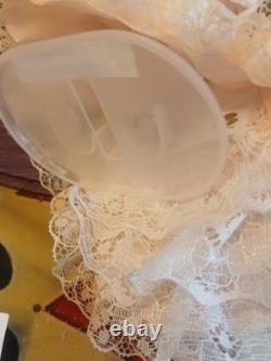 1/12 Exquisite Artisan Porcelin Dolls House Doll. Beautiful