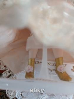 1/12 Exquisite Artisan Porcelin Dolls House Doll. Beautiful