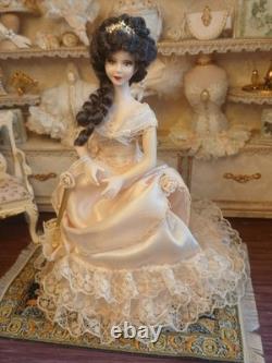 1/12 Exquisite Artisan Porcelin Dolls House Doll. Beautiful