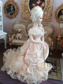 1/12 Exquisite Artisan Porcelin Dolls House Doll. Beautiful