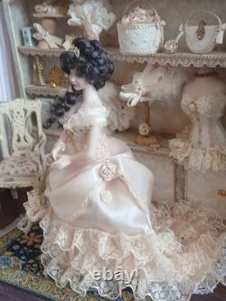 1/12 Exquisite Artisan Porcelin Dolls House Doll. Beautiful