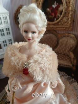 1/12 Exquisite Artisan Porcelin Dolls House Doll. Beautiful