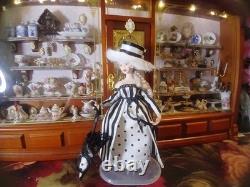 1/12 Exquisite Porcelin Dolls House Doll. 15cm In Height