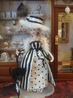 1/12 Exquisite Porcelin Dolls House Doll. 15cm In Height