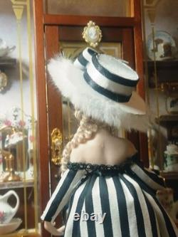 1/12 Exquisite Porcelin Dolls House Doll. 15cm In Height