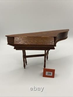 1/12 Miniature Collectible/artisan J Whitehead Dolls House Spinet
