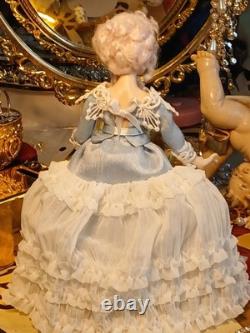 1/12 Porcelin Dolls House Beautiful Doll. Global Shipping