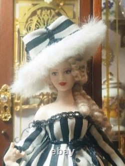 1/12 Porcelin Dolls House Doll