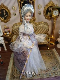 1/12 Porcelin Dolls House Doll