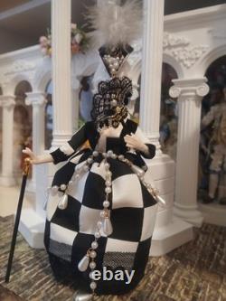 1/12 Porcelin Dolls House Doll