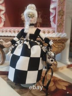 1/12 Porcelin Dolls House Doll