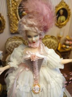 1/12 Porcelin Dolls House Doll