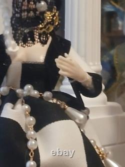 1/12 Porcelin Dolls House Doll
