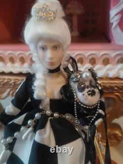 1/12 Porcelin Dolls House Doll