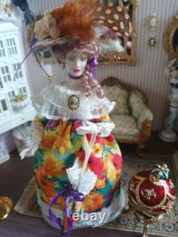 1/12 Porcelin Dolls House Doll