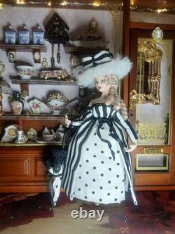 1/12 Porcelin Dolls House Doll