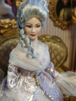 1/12 Porcelin Dolls House Doll