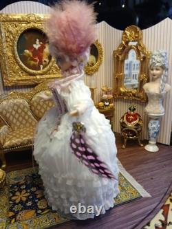 1/12 Porcelin Dolls House Doll