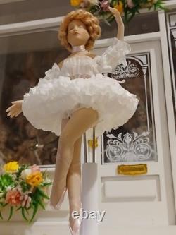 1/12 Porcelin Dolls House Doll